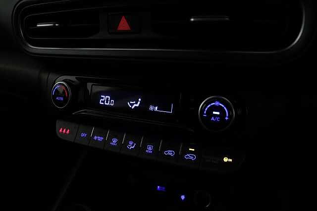 Hyundai KONA 1.6 GDi Hybrid Premium 5dr DCT Hatchback