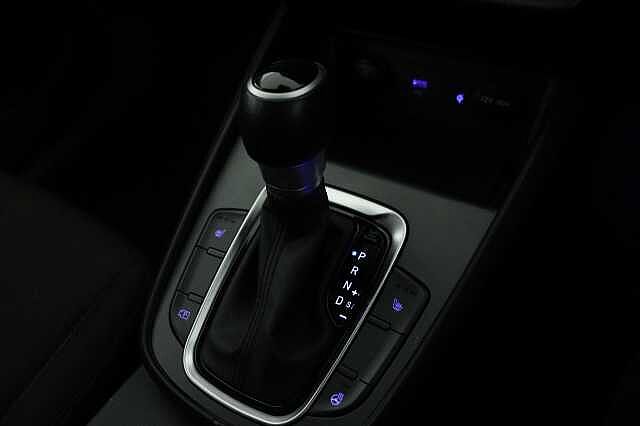 Hyundai KONA 1.6 GDi Hybrid Premium 5dr DCT Hatchback