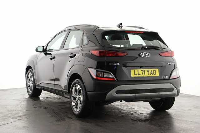 Hyundai KONA 1.6 GDi Hybrid SE Connect 5dr DCT Hatchback Black