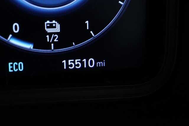 Hyundai KONA 1.6 GDi Hybrid Premium 5dr DCT Hatchback