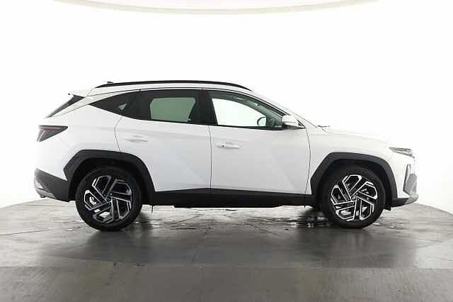 Hyundai TUCSON 1.6T Hybrid Ultimate 5dr Auto Estate White