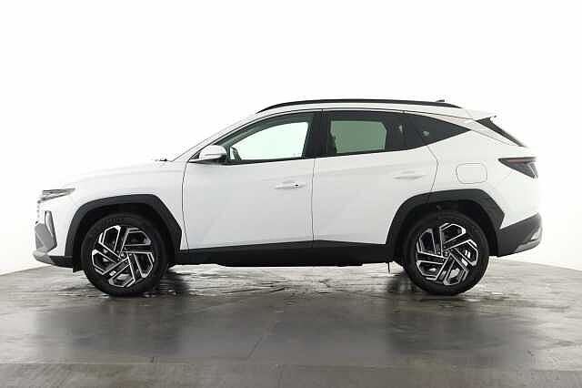 Hyundai TUCSON 1.6T Hybrid Ultimate 5dr Auto Estate White