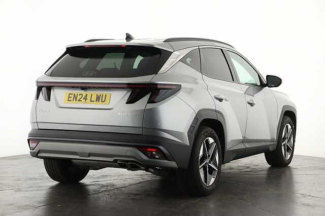 Hyundai TUCSON 1.6T Premium 5dr Estate Silver