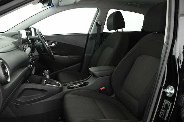 Hyundai KONA 1.6 GDi Hybrid Premium 5dr DCT Hatchback Black