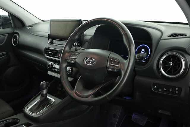 Hyundai KONA 1.6 GDi Hybrid Premium 5dr DCT Hatchback Black
