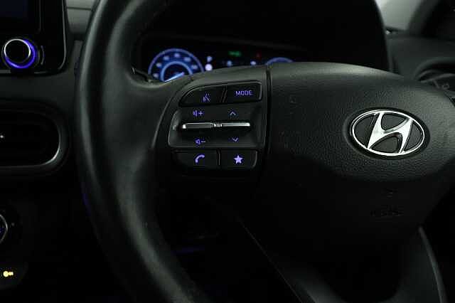 Hyundai KONA 1.6 GDi Hybrid Premium 5dr DCT Hatchback Black