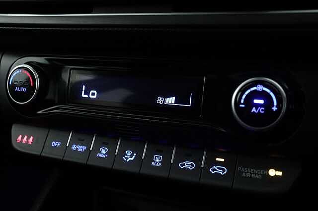 Hyundai KONA 1.6 GDi Hybrid Ultimate 5dr DCT Hatchback