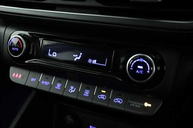 Hyundai KONA 1.6 GDi Hybrid Premium 5dr DCT Black