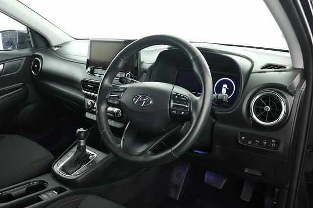 Hyundai KONA 1.6 GDi Hybrid Premium 5dr DCT Black