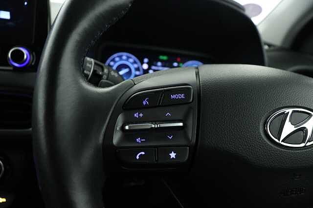 Hyundai KONA 1.6 GDi Hybrid Premium 5dr DCT Black