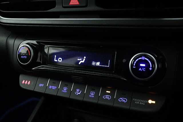 Hyundai KONA 1.6 GDi Hybrid Premium 5dr DCT Blue