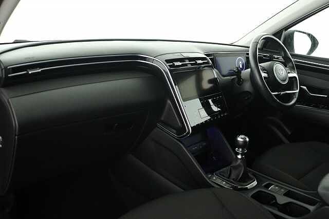 Hyundai TUCSON 1.6 TGDi Premium 5dr 2WD White