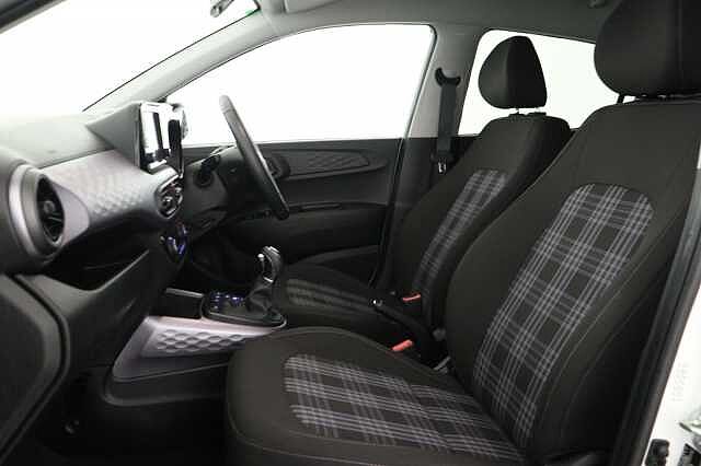 Hyundai I10 1.0 [63] Premium 5dr Auto [Nav] White