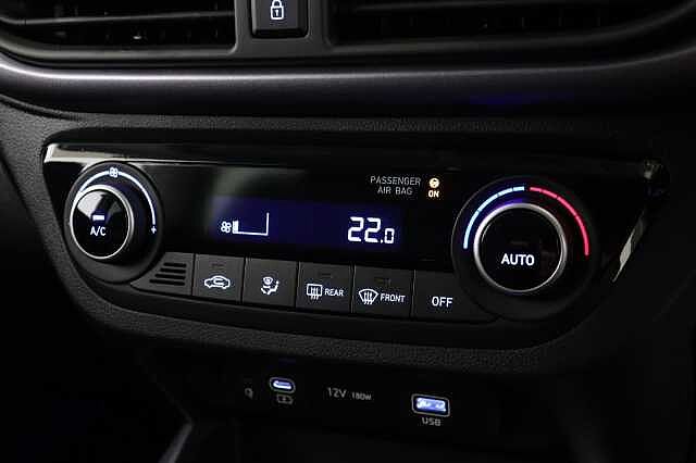 Hyundai I10 1.2 [79] Premium 5dr Auto [Nav] Pearl - Meta blue