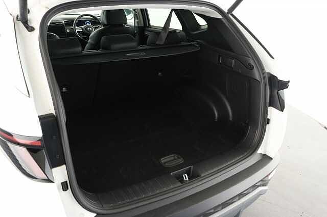 Hyundai TUCSON 1.6 TGDi Hybrid 230 Ultimate 5dr 2WD Auto White
