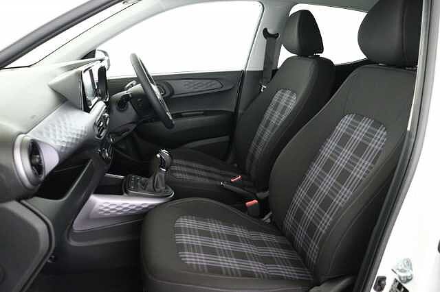 Hyundai i10 1.2 [79] Premium 5dr Auto [Nav]