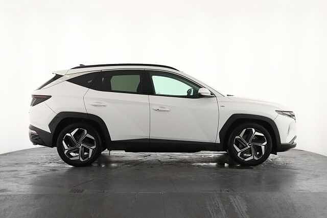 Hyundai TUCSON 1.6 TGDi 48V MHD Ultimate 5dr 2WD DCT White