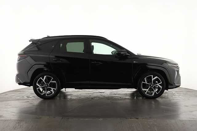 Hyundai TUCSON 1.6T Hybrid N Line 5dr Auto Black