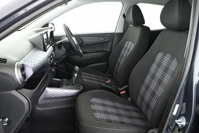 Hyundai i10 1.2 [79] Premium 5dr [Nav]