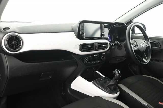 Hyundai i10 1.0 MPi Premium 5dr Auto