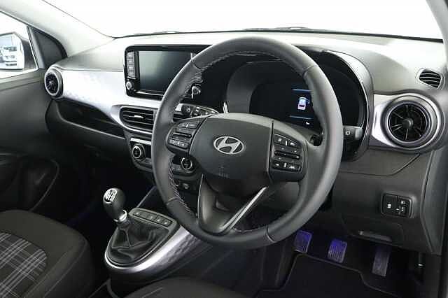 Hyundai i10 1.0 [63] Premium 5dr [Nav]