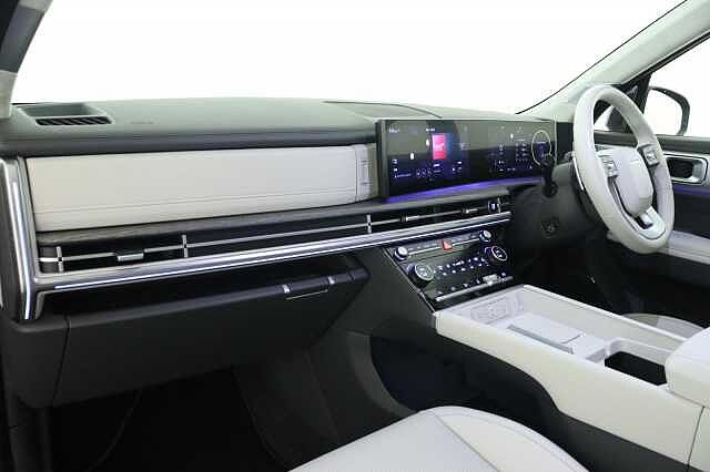Hyundai SANTA FE 1.6 TGDi Plug-in Hybrid Ultimate 5dr 4WD Auto Black
