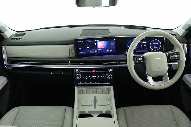 Hyundai SANTA FE 1.6 TGDi Plug-in Hybrid Ultimate 5dr 4WD Auto Black