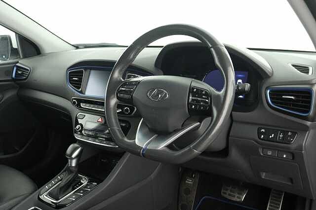 Hyundai IONIQ 1.6 GDi Hybrid Premium SE 5dr DCT