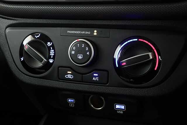 Hyundai i10 1.0 [63] Advance 5dr [Nav]