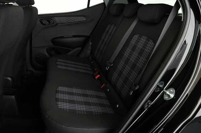 Hyundai i10 1.2 Premium 5dr Auto