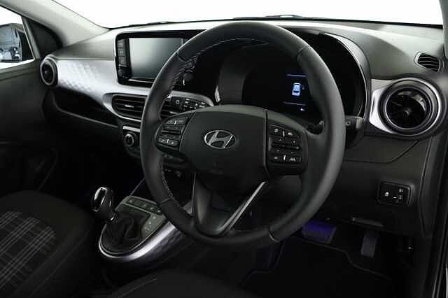 Hyundai i10 1.2 Premium 5dr Auto