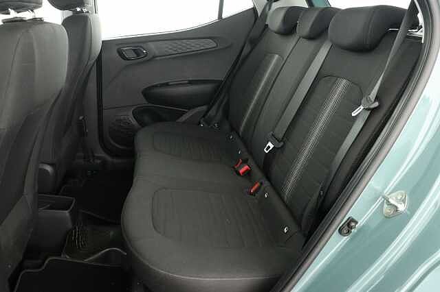Hyundai i10 1.0 MPi SE Connect 5dr