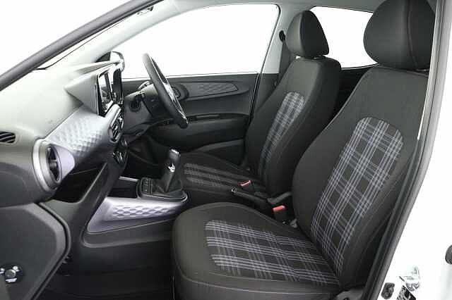 Hyundai i10 1.2 [79] Premium 5dr [Nav]