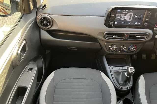 Hyundai i10 1.0 MPi SE Connect 5dr