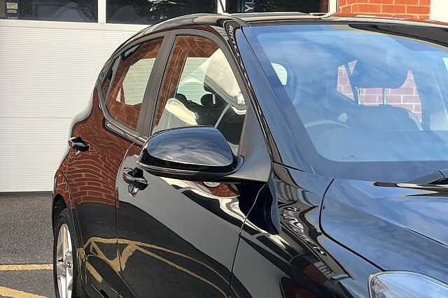 Hyundai i10 1.0 MPi SE Connect 5dr