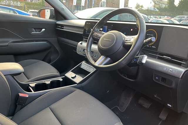 Hyundai KONA Advance 65kWh 5dr Auto Black