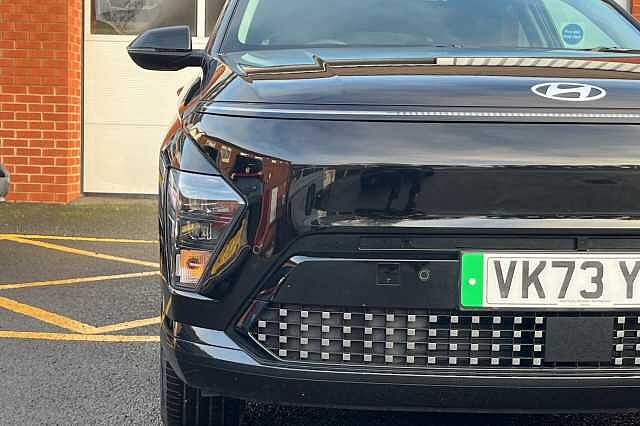 Hyundai KONA Advance 65kWh 5dr Auto Black