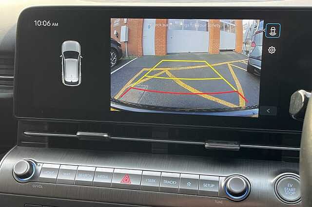 Hyundai KONA Advance 65kWh 5dr Auto Black