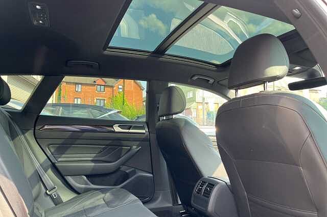 Volkswagen Arteon Shooting Brake 2.0 TDI 200 4MOTION R-Line 5dr DSG
