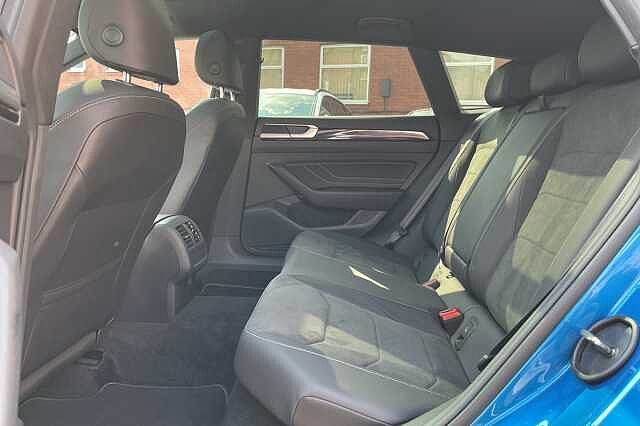 Volkswagen Arteon Shooting Brake 2.0 TDI 200 4MOTION R-Line 5dr DSG