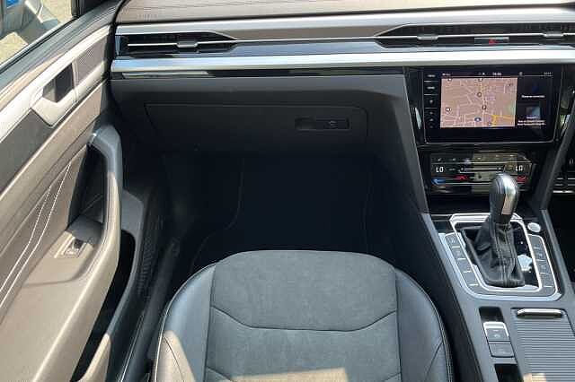 Volkswagen Arteon Shooting Brake 2.0 TDI 200 4MOTION R-Line 5dr DSG