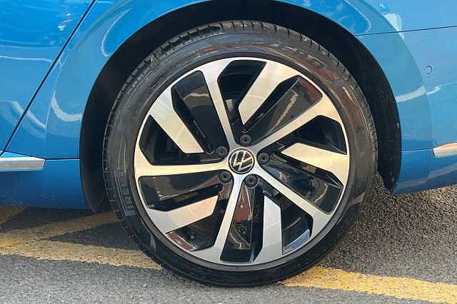 Volkswagen Arteon Shooting Brake 2.0 TDI 200 4MOTION R-Line 5dr DSG