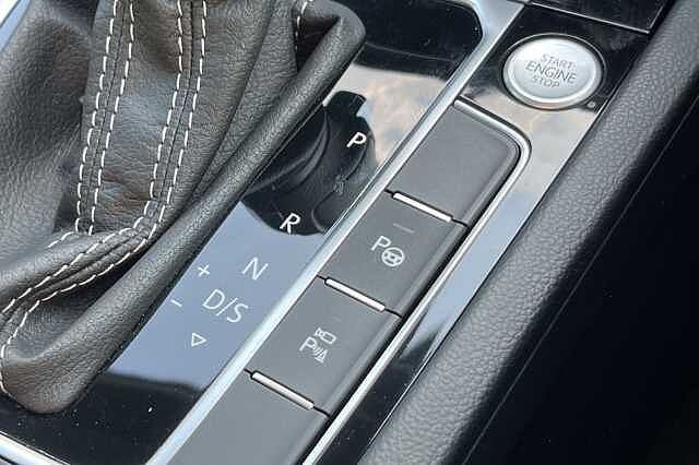 Volkswagen Arteon Shooting Brake 2.0 TDI 200 4MOTION R-Line 5dr DSG