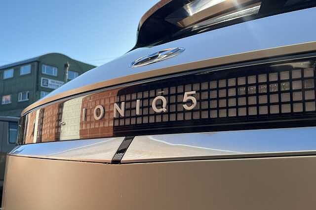 Hyundai IONIQ 5 Premium 73 kWh 5dr Auto Gold