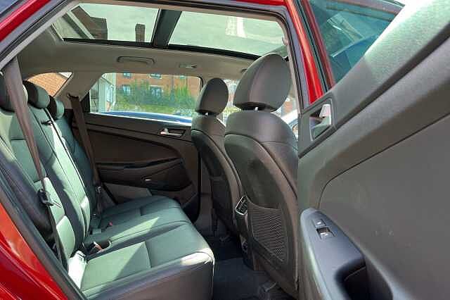 Hyundai TUCSON 2.0 CRDi 48Volt MHEV Premium SE 5dr 4WD DCT
