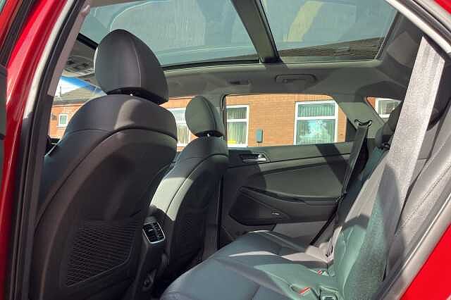 Hyundai TUCSON 2.0 CRDi 48Volt MHEV Premium SE 5dr 4WD DCT