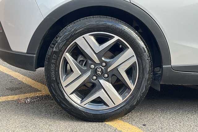 Hyundai BAYON 1.0 T-GDi 48Volt MHEV Ultimate 5dr DCT Silver