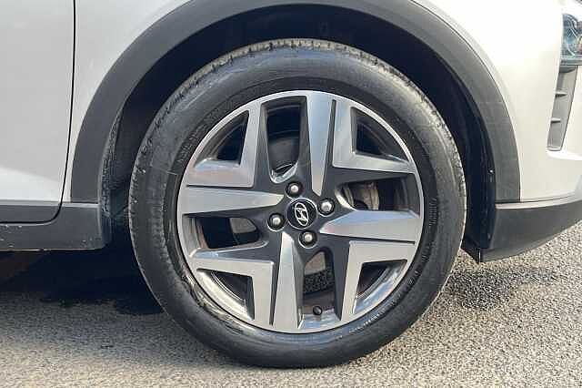 Hyundai BAYON 1.0 T-GDi 48Volt MHEV Ultimate 5dr DCT Silver