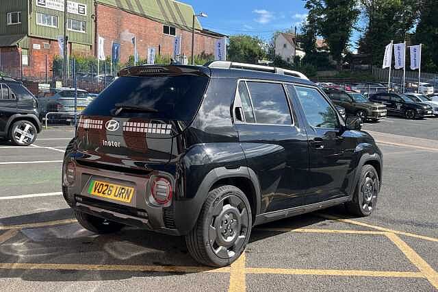 Hyundai INSTER Cross 49kWh 5dr Auto Black