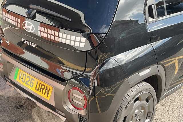 Hyundai INSTER Cross 49kWh 5dr Auto Black